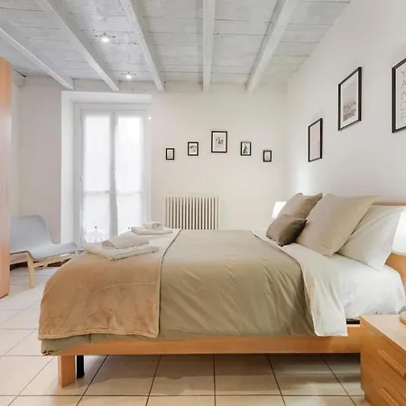 Astra-timeless Elegance In Center Appartement Côme